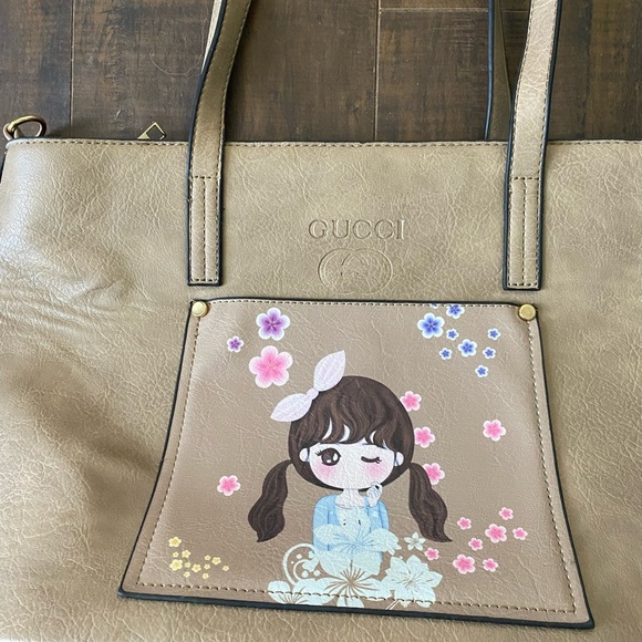 Designer Purse with matching wristlet - Picture 4 of 9